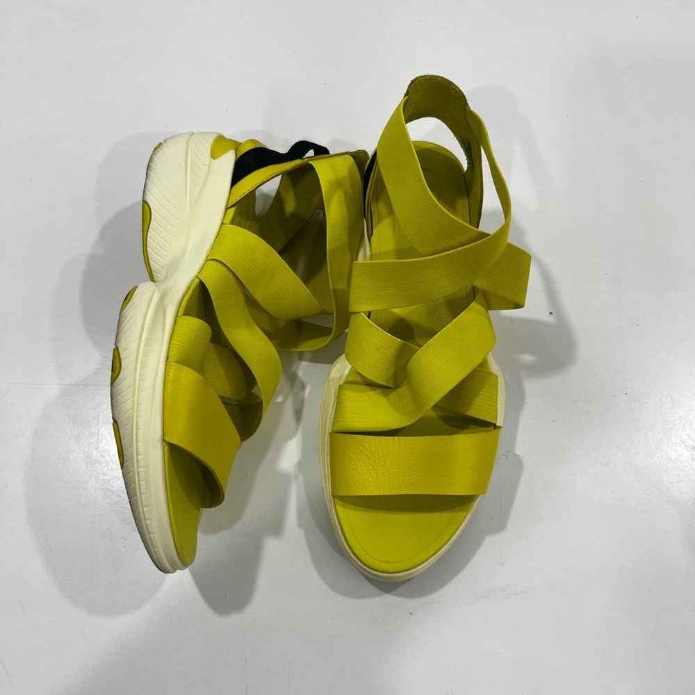 Sorel Bolt Hint Explorer Blitz Sandals, Yellow Women's Strappy
